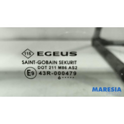 Renault - Trafic - Vitre 2portes arrière gauche