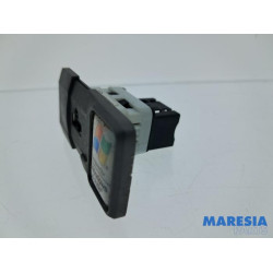 Fiat - 500 - AUX / USB connection