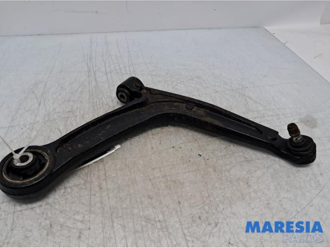 Fiat - 500 - Front lower wishbone, right