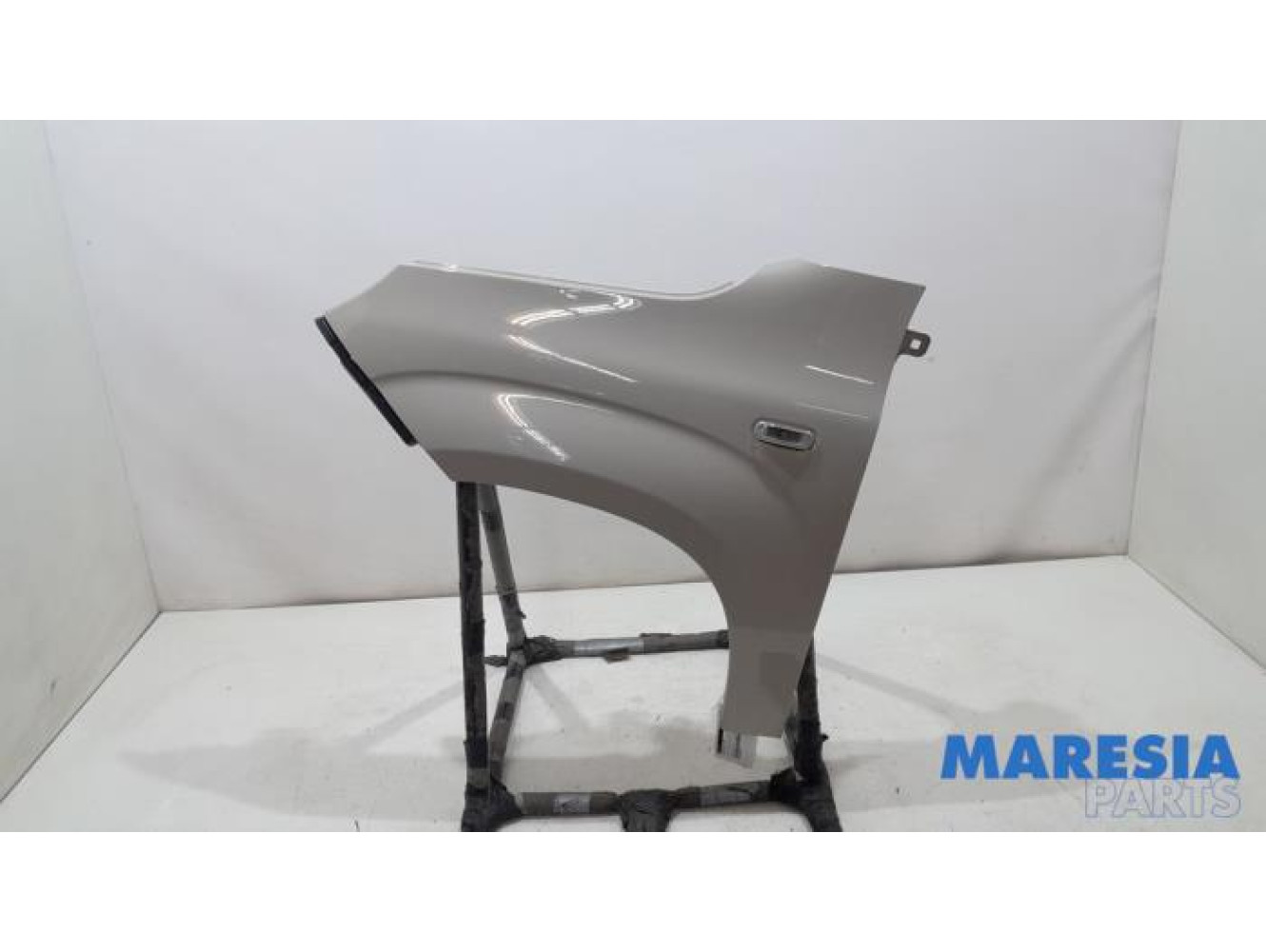 Fiat - Panda - Front wing, left