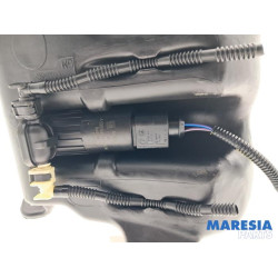 Opel - Adam - Front windscreen washer reservoir