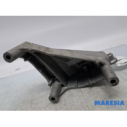 Opel - Adam - Engine mount