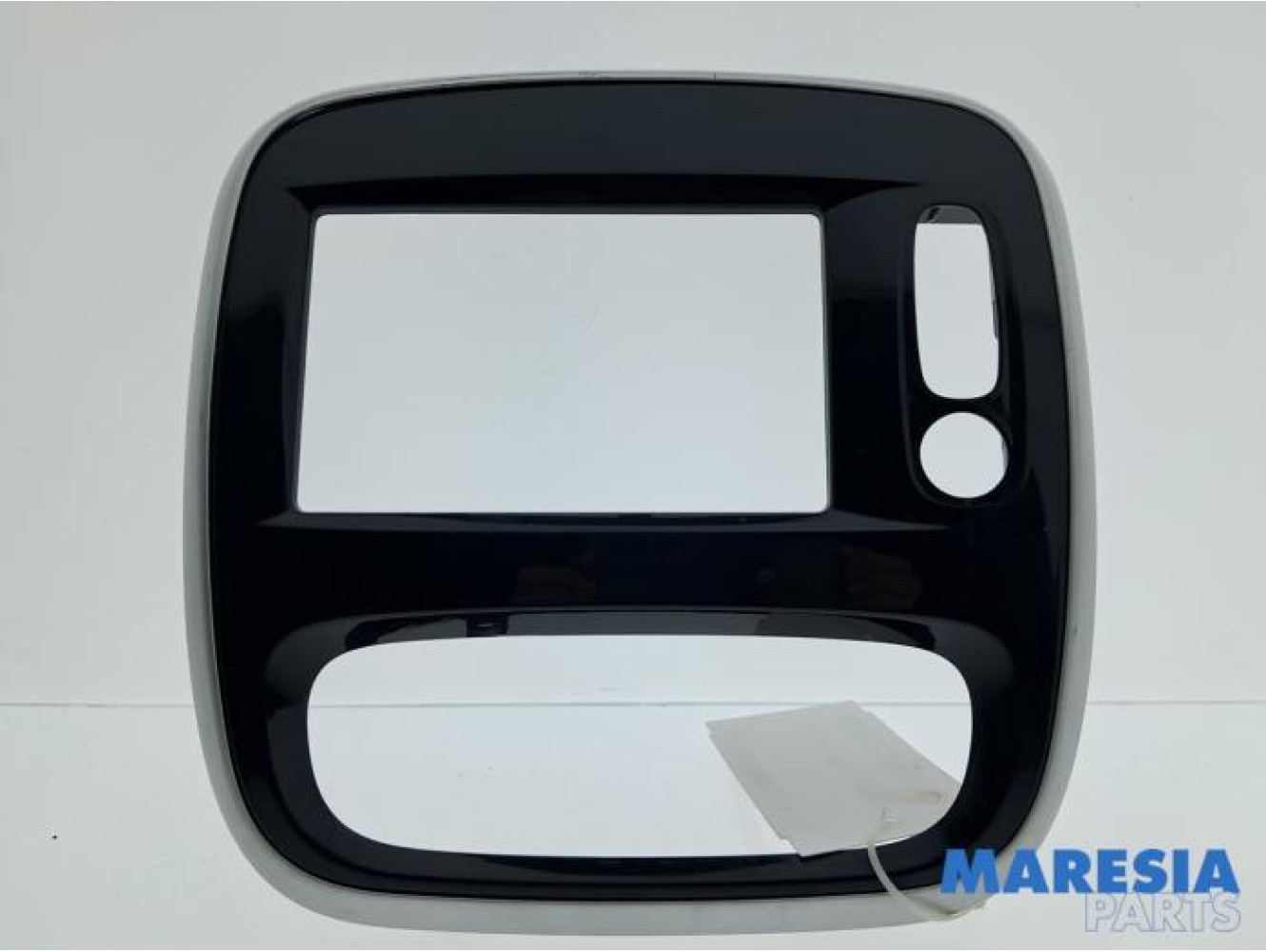 Renault - Trafic - Radio omlijsting