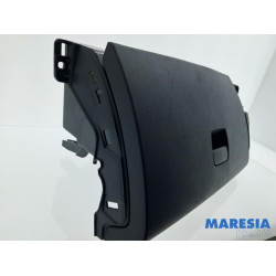 Renault - Trafic - Glovebox
