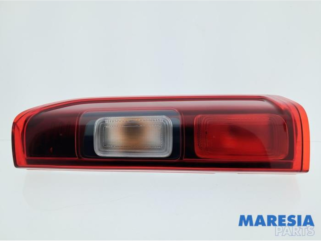 Renault - Trafic - Taillight, right