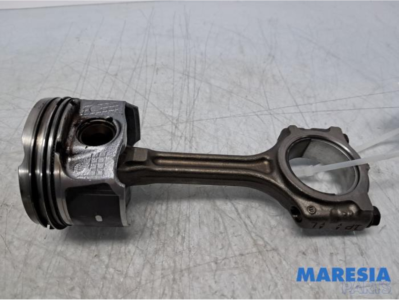 Renault - Scenic - Drijfstang