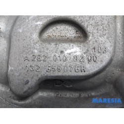 Renault - Scenic - Rocker cover