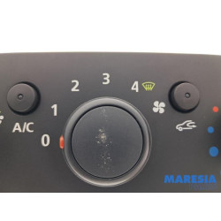 Renault - Trafic - Kachel Bedieningspaneel