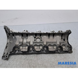 Renault - Scenic - Rocker cover