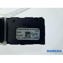 Renault - Trafic - Multi-media control unit