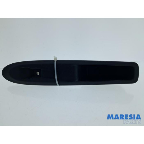 Citroen - DS3 - Electric window switch