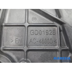 Renault - Scenic - Couvercle de distribution