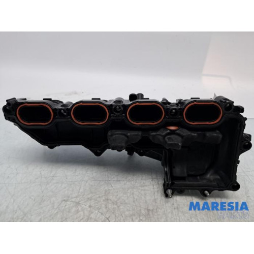 Renault - Scenic - Inlaatspruitstuk