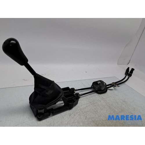 Peugeot - 107 - Versnellingspook