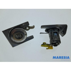 Peugeot - 107 - Set of locks