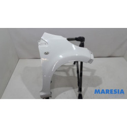 Peugeot - 107 - Front wing, right