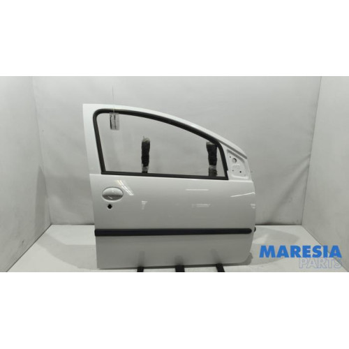 Peugeot - 107 - Portière 4portes avant droite