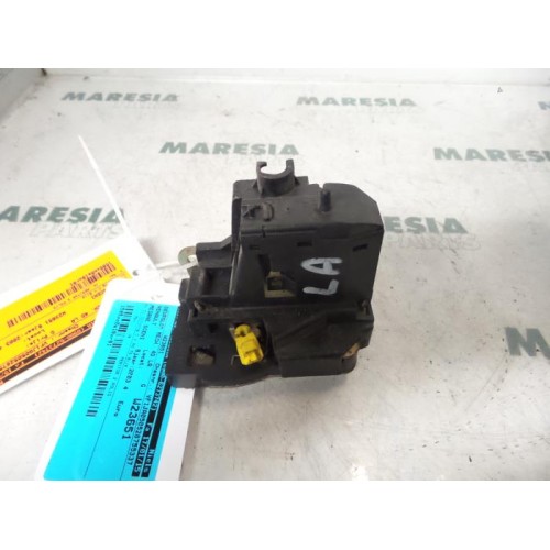 Renault - Megane Scenic - Rear door lock mechanism 4-door, left