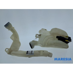 Citroen - DS3 - Ruitensproeiertank voor