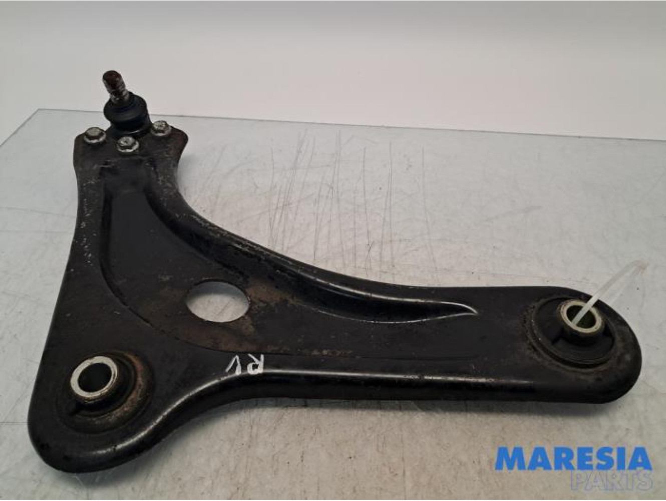 Citroen - DS3 - Draagarm onder rechts-voor