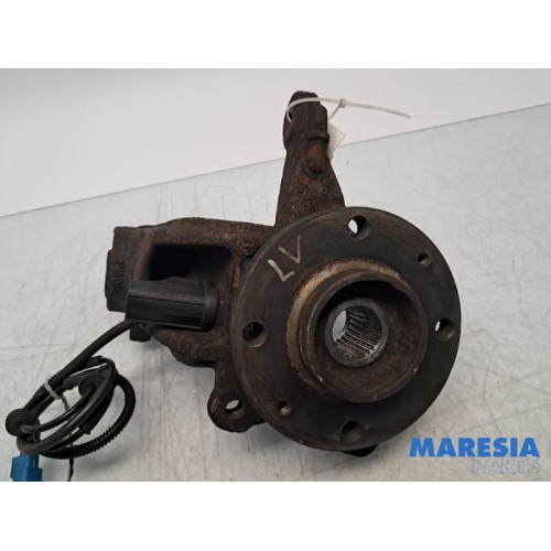 Citroen - DS3 - Fusee links-voor