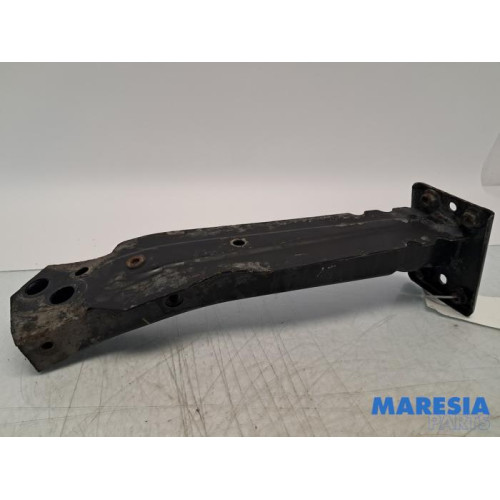 Fiat - Panda - Frontdeel steun