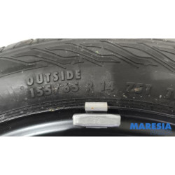 Peugeot - 107 - Krikset + reservewiel