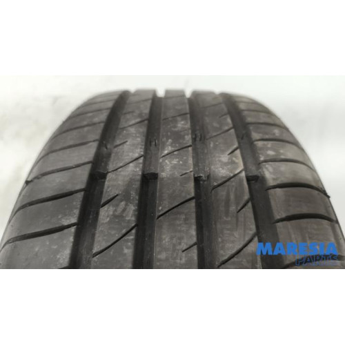 Peugeot - 107 - Band