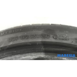 Peugeot - 107 - Reifen