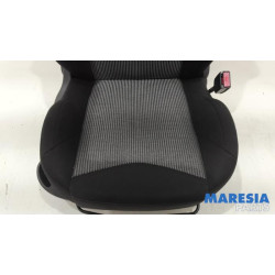 Peugeot - 308 - Sitz rechts