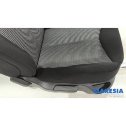 Peugeot - 308 - Sitz rechts