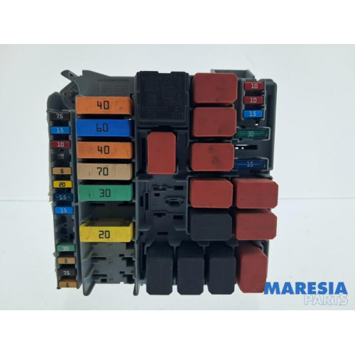 Fiat - 500 - Zekeringkast