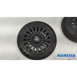 Fiat - 500 - Sportvelgenset + banden