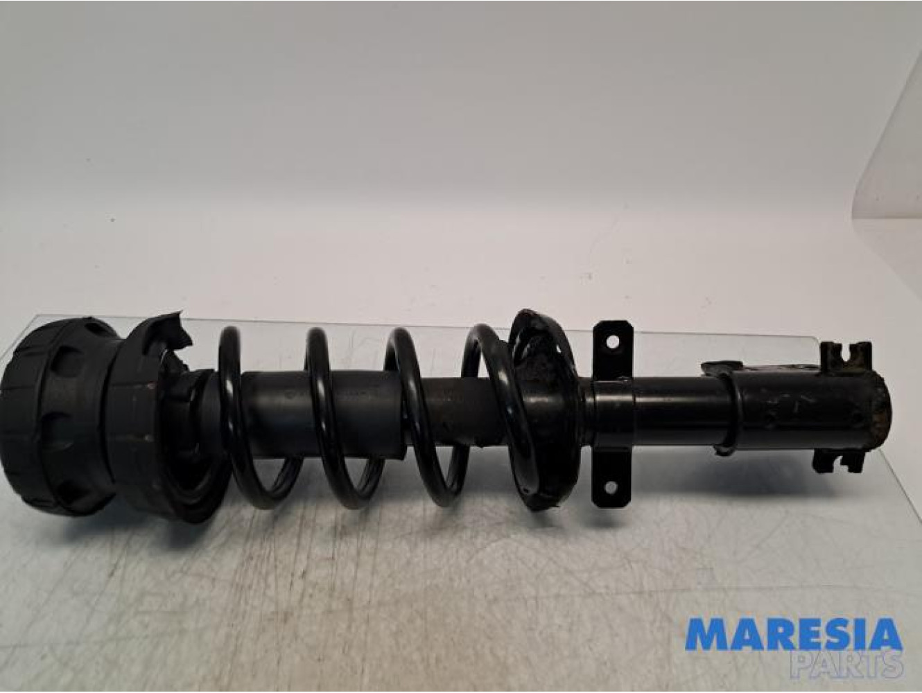 Renault - Trafic - Barre amortisseur avant droit