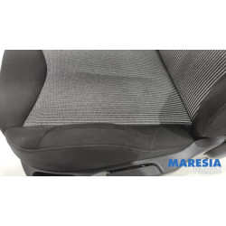 Peugeot - 308 - Stoel links