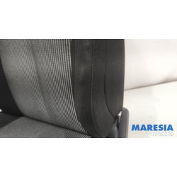 Peugeot - 308 - Stoel links