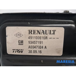 Renault - Trafic - Power steering pump