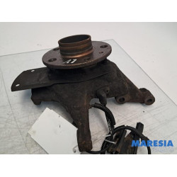 Renault - Trafic - Achsschenkel links vorne