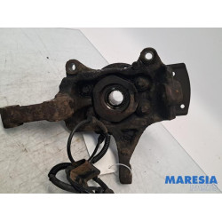 Renault - Trafic - Achsschenkel links vorne