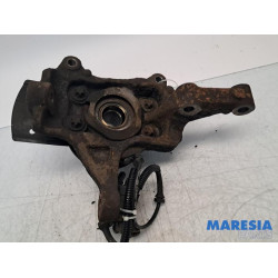 Renault - Trafic - Achsschenkel rechts vorne