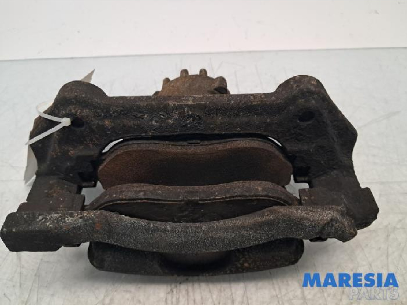 Renault - Trafic - Front brake calliper, left