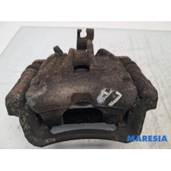 Renault - Trafic - Remklauw (Tang) links-achter