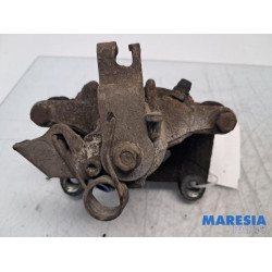 Renault - Trafic - Remklauw (Tang) links-achter