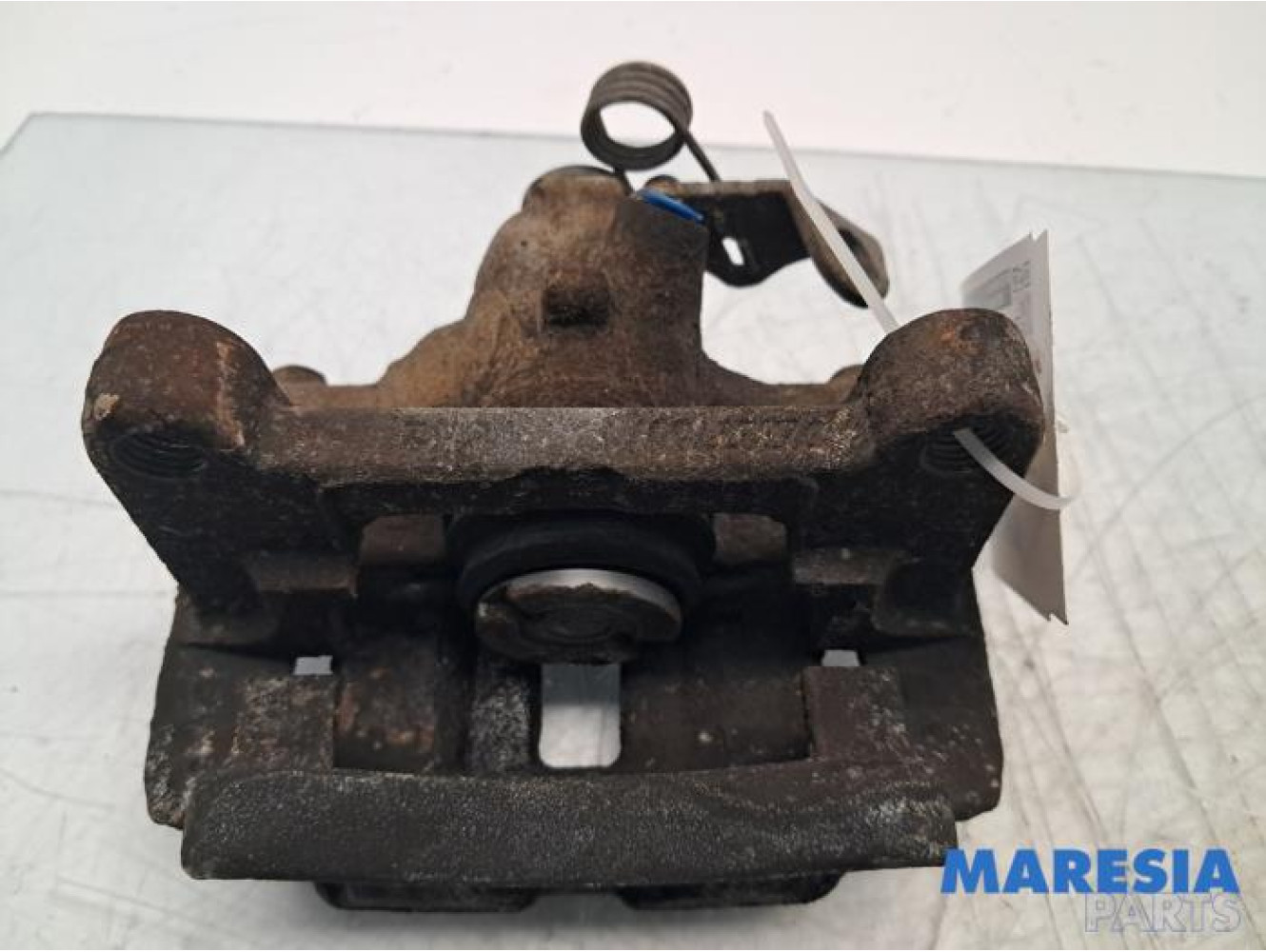 Renault - Trafic - Rear brake calliper, right