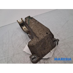 Renault - Trafic - Stütze (sonstige)