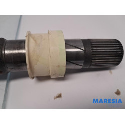 Renault - Trafic - Front drive shaft, right