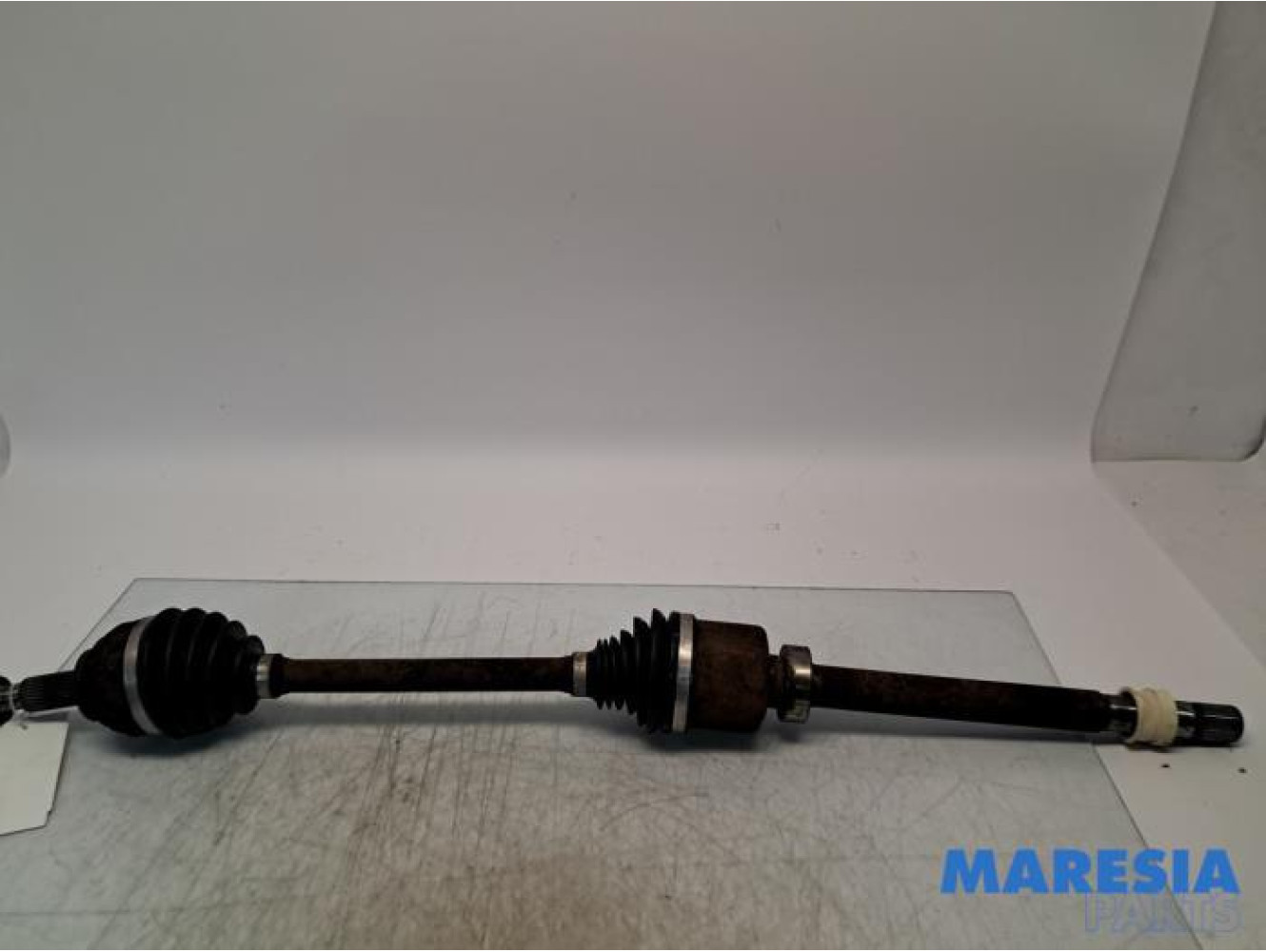 Renault - Trafic - Front drive shaft, right