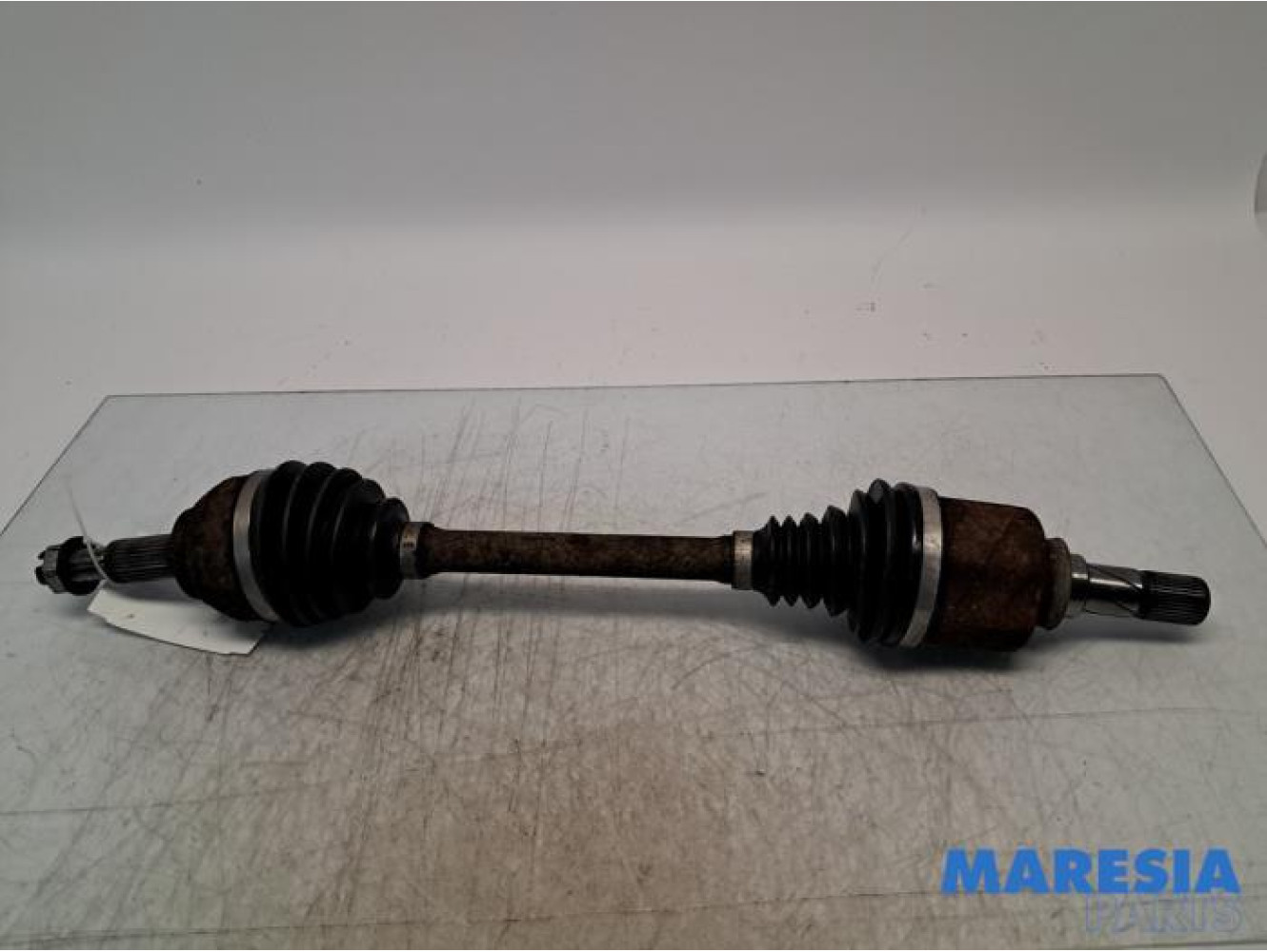 Renault - Trafic - Front drive shaft, left