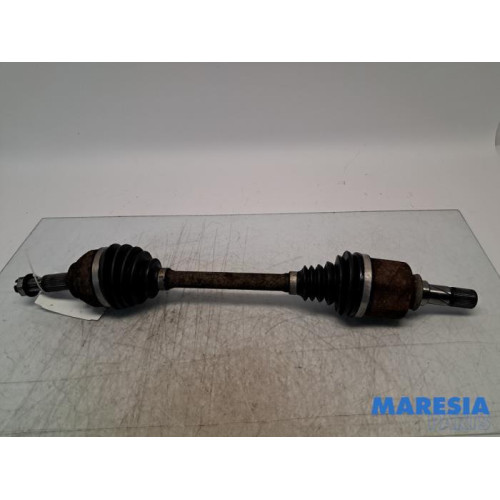Renault - Trafic - Front drive shaft, left