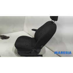 Opel - Combo - Stoel links